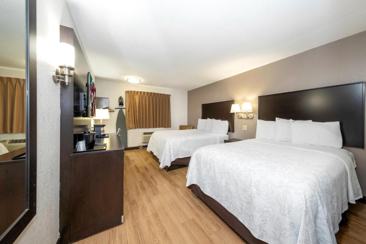 Red Roof Inn Plus+ Huntsville Ngoại thất bức ảnh