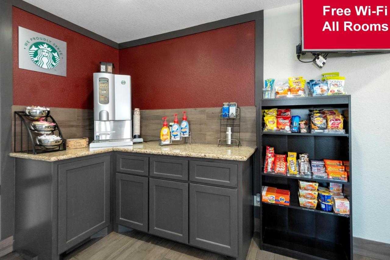 Red Roof Inn Plus+ Huntsville Ngoại thất bức ảnh
