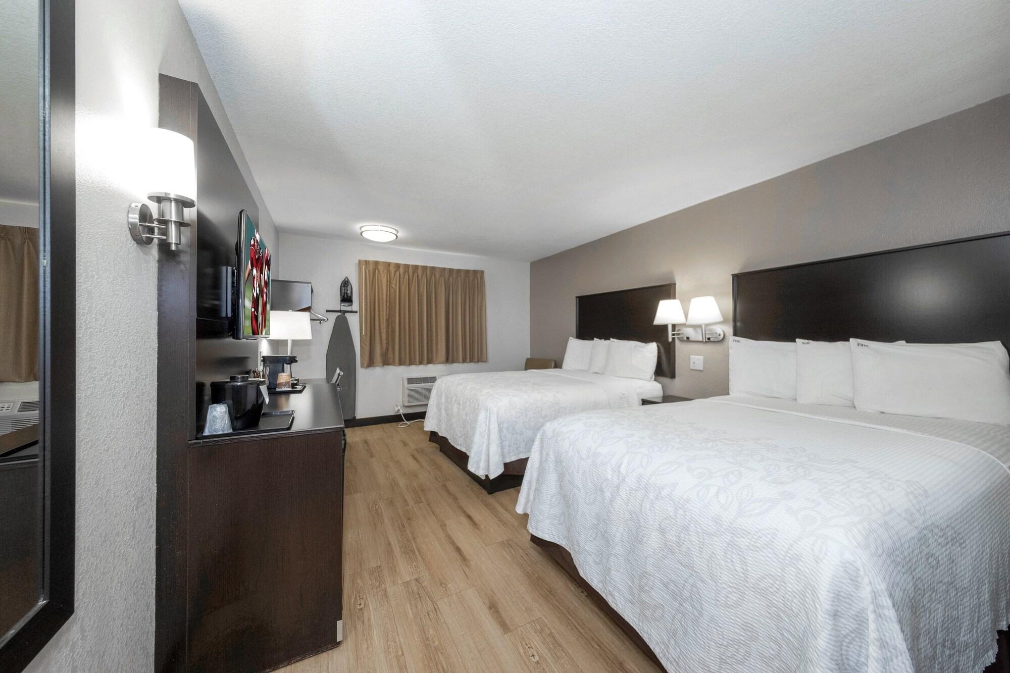 Red Roof Inn Plus+ Huntsville Ngoại thất bức ảnh