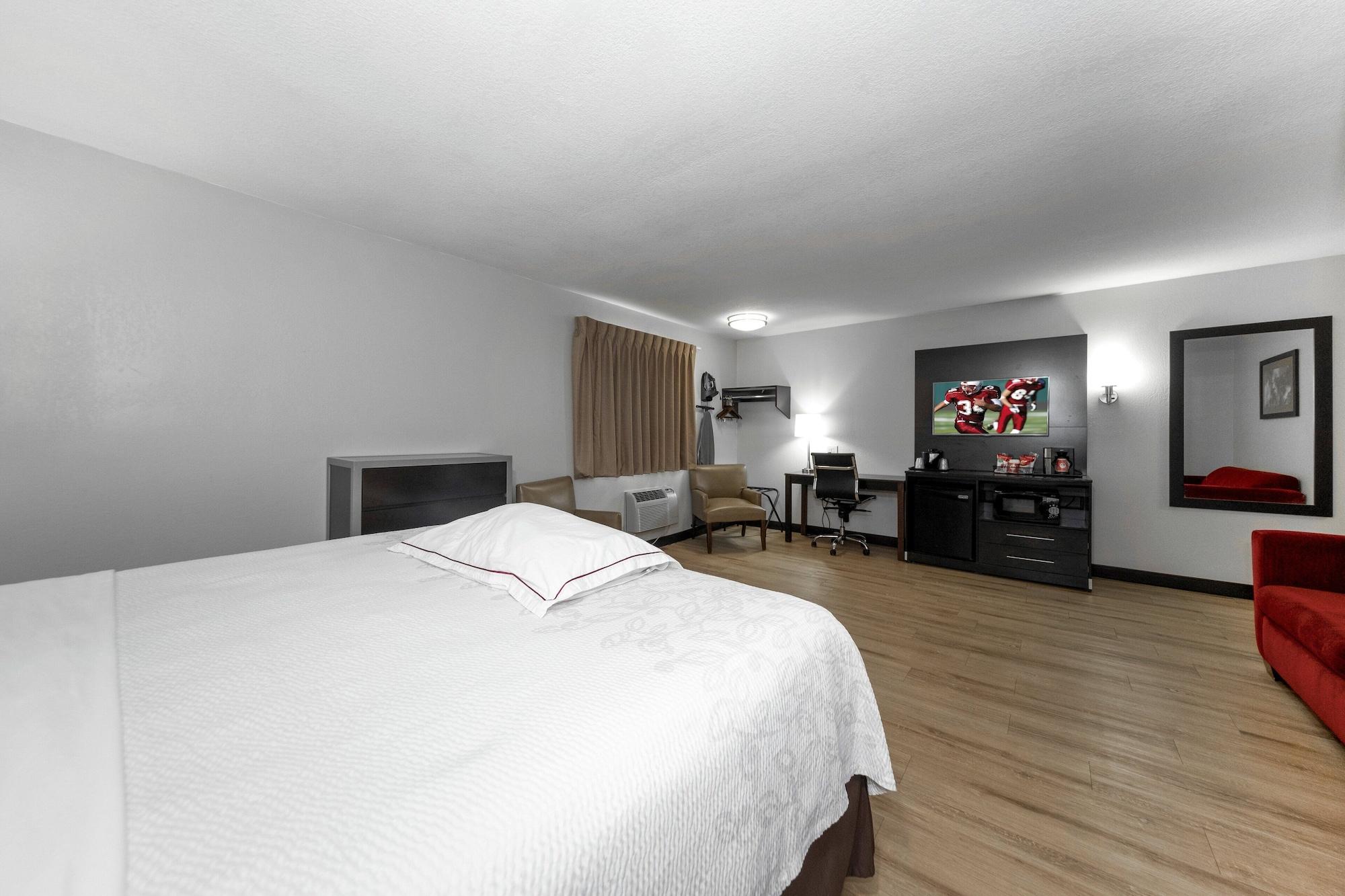 Red Roof Inn Plus+ Huntsville Ngoại thất bức ảnh