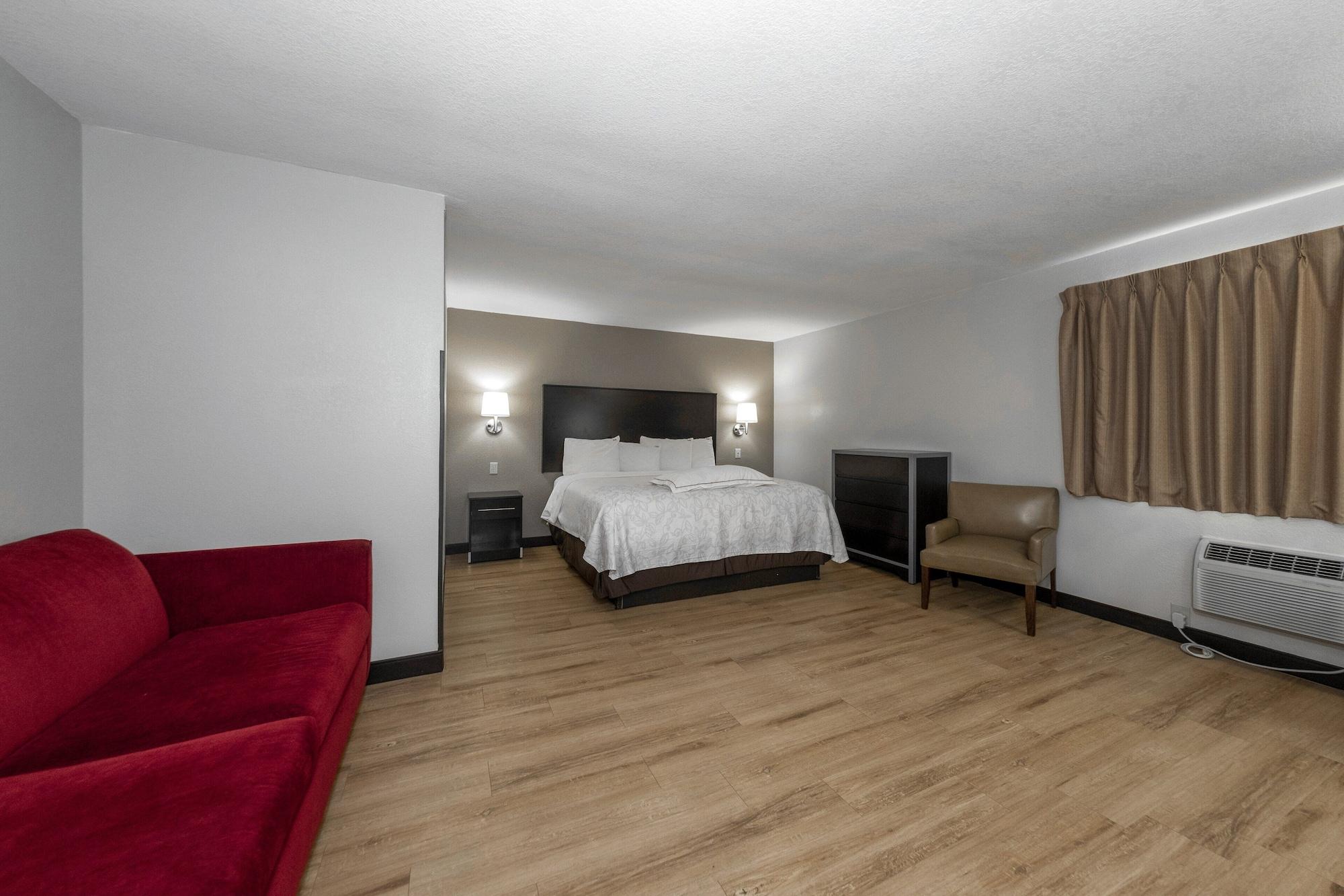 Red Roof Inn Plus+ Huntsville Ngoại thất bức ảnh