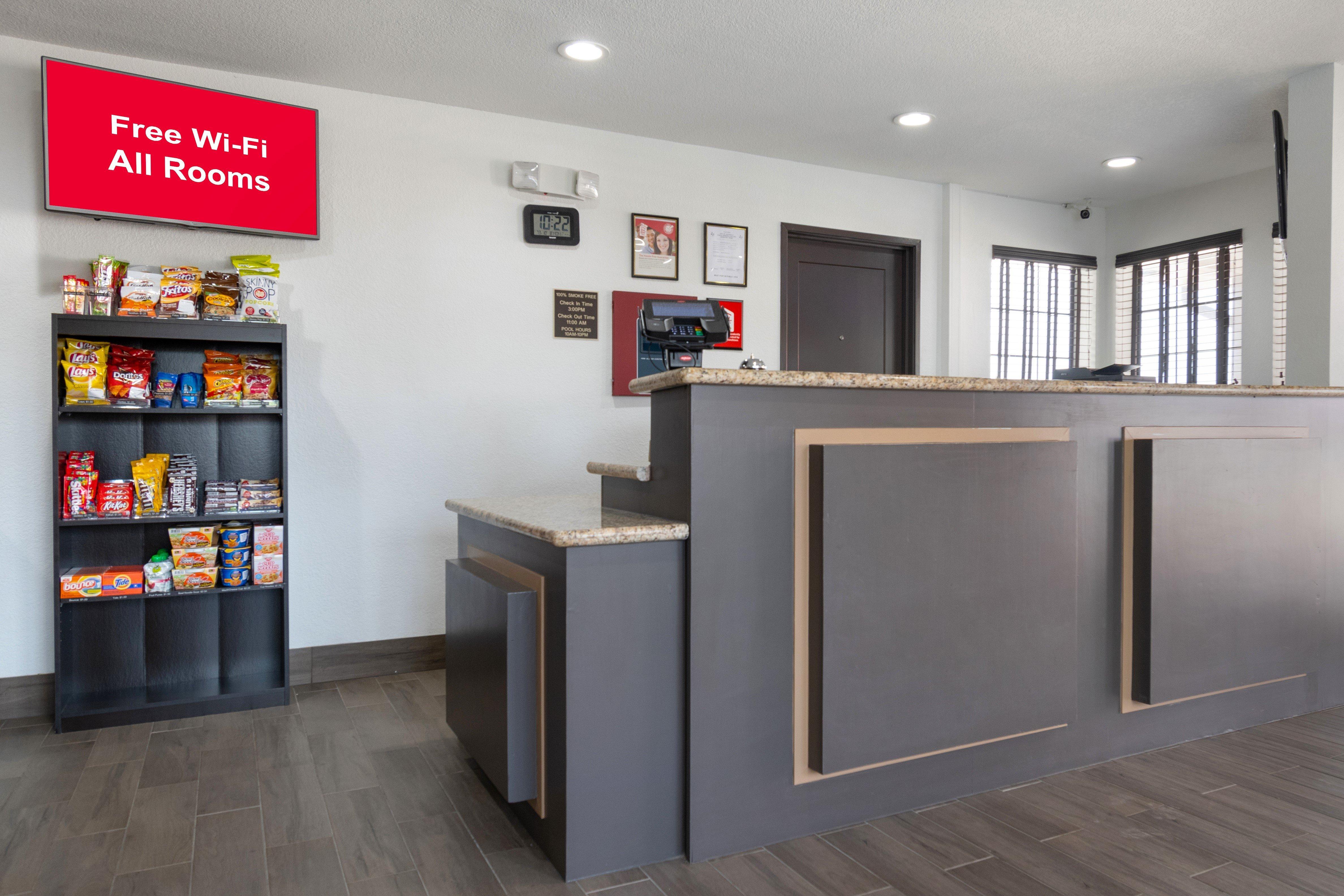 Red Roof Inn Plus+ Huntsville Ngoại thất bức ảnh