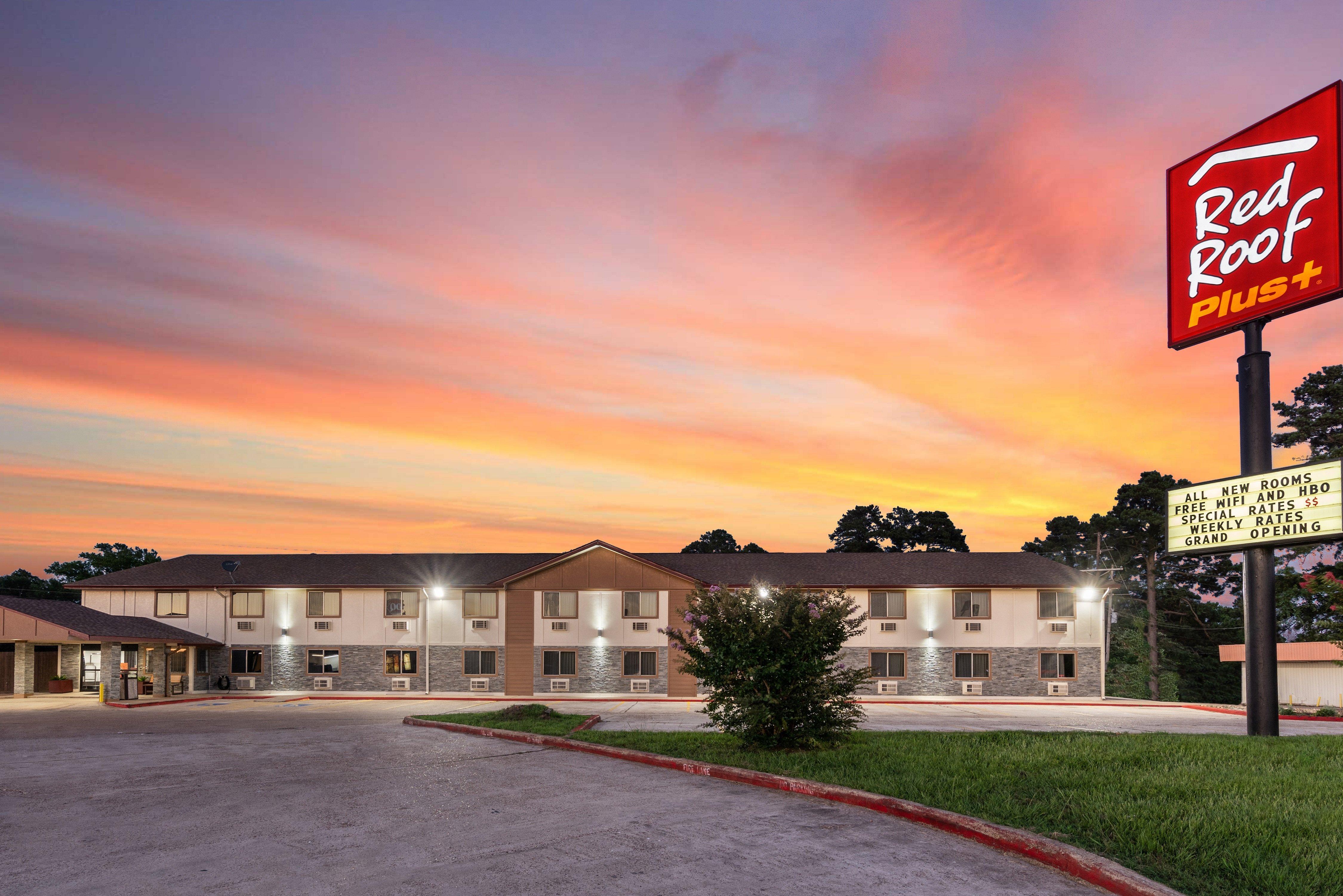Red Roof Inn Plus+ Huntsville Ngoại thất bức ảnh