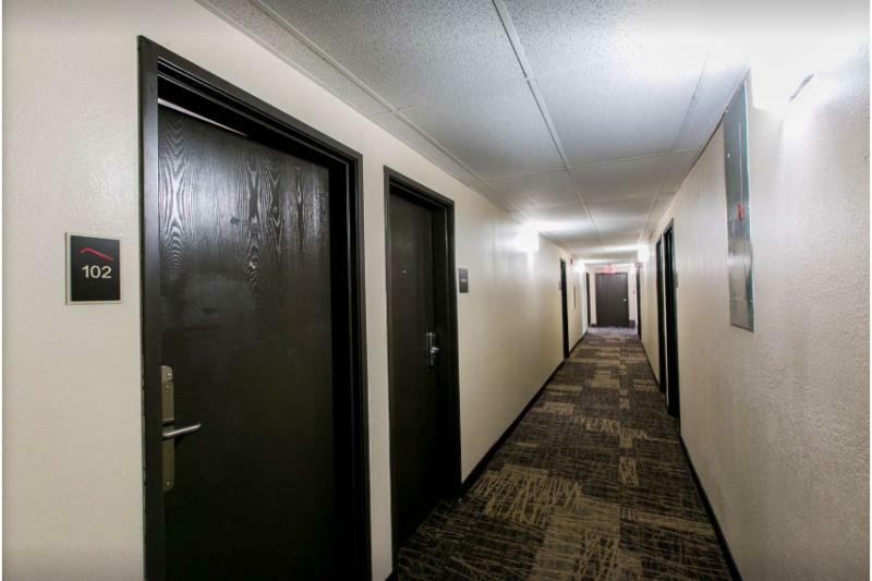 Red Roof Inn Plus+ Huntsville Ngoại thất bức ảnh