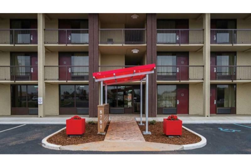 Red Roof Inn Plus+ Huntsville Ngoại thất bức ảnh